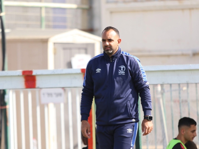 "תיקו שכולו ניצחון", עבאס (דאפר מחאמיד)